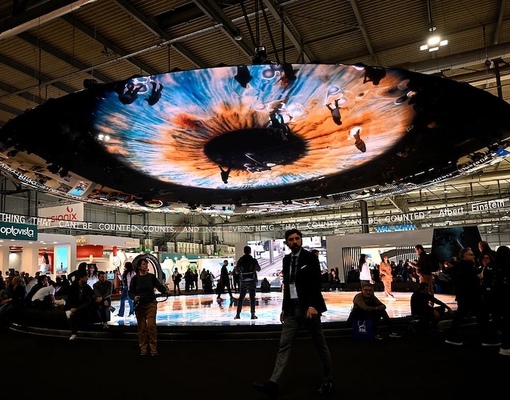 Jelen lenni akkor is, ha nem vagyunk ott Jelen lenni akkor is, ha nem vagyunk ott