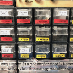 Szemüvegek és a Műhely V. - „A fejlődés maga a szakértelem.”
